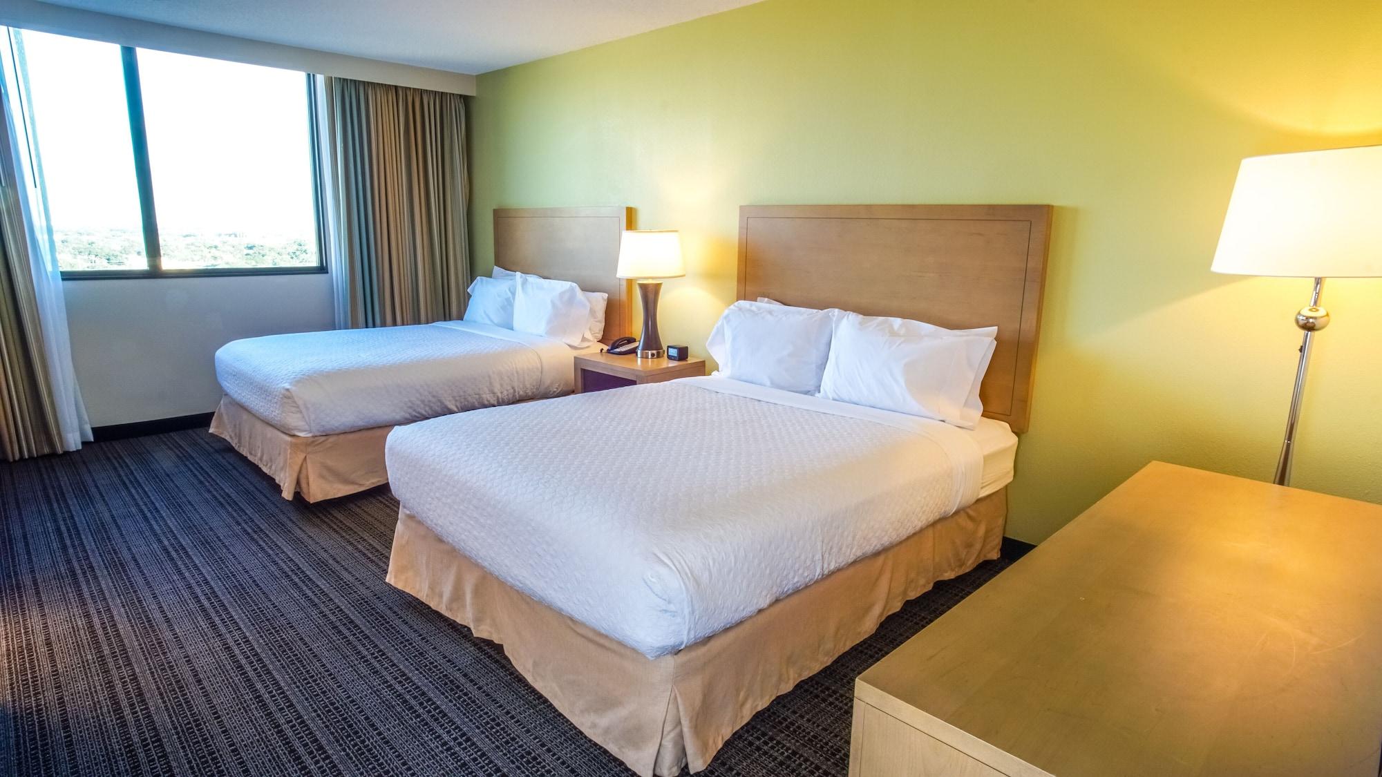 Embassy Suites By Hilton Tampa Airport Westshore Extérieur photo