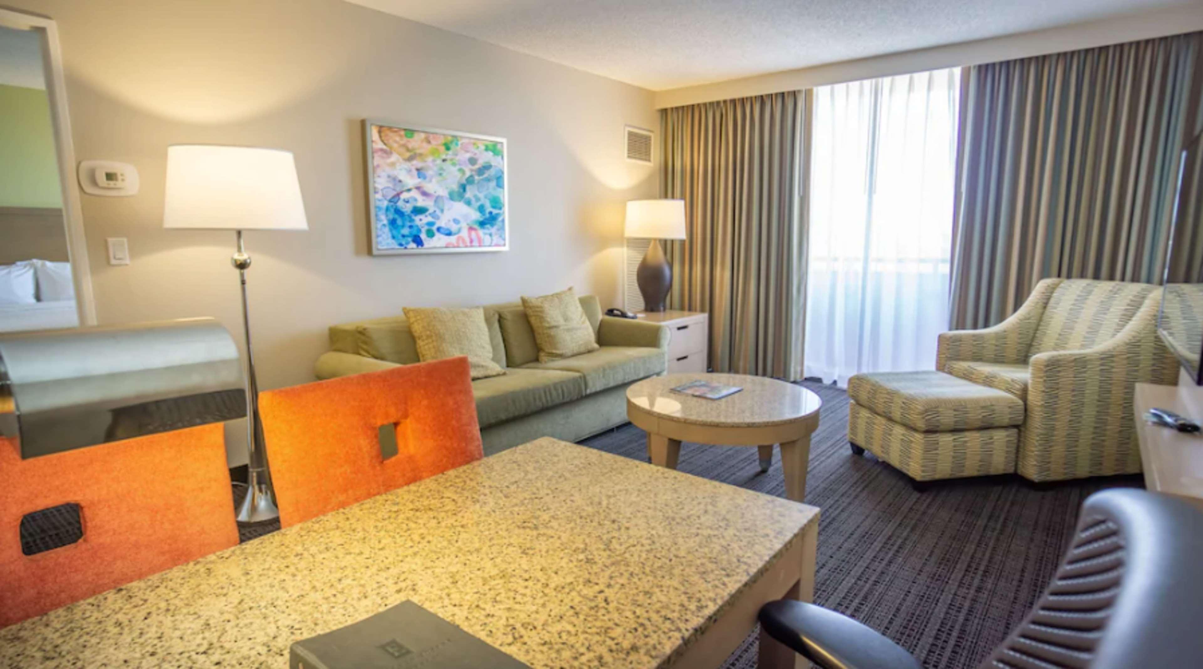 Embassy Suites By Hilton Tampa Airport Westshore Extérieur photo