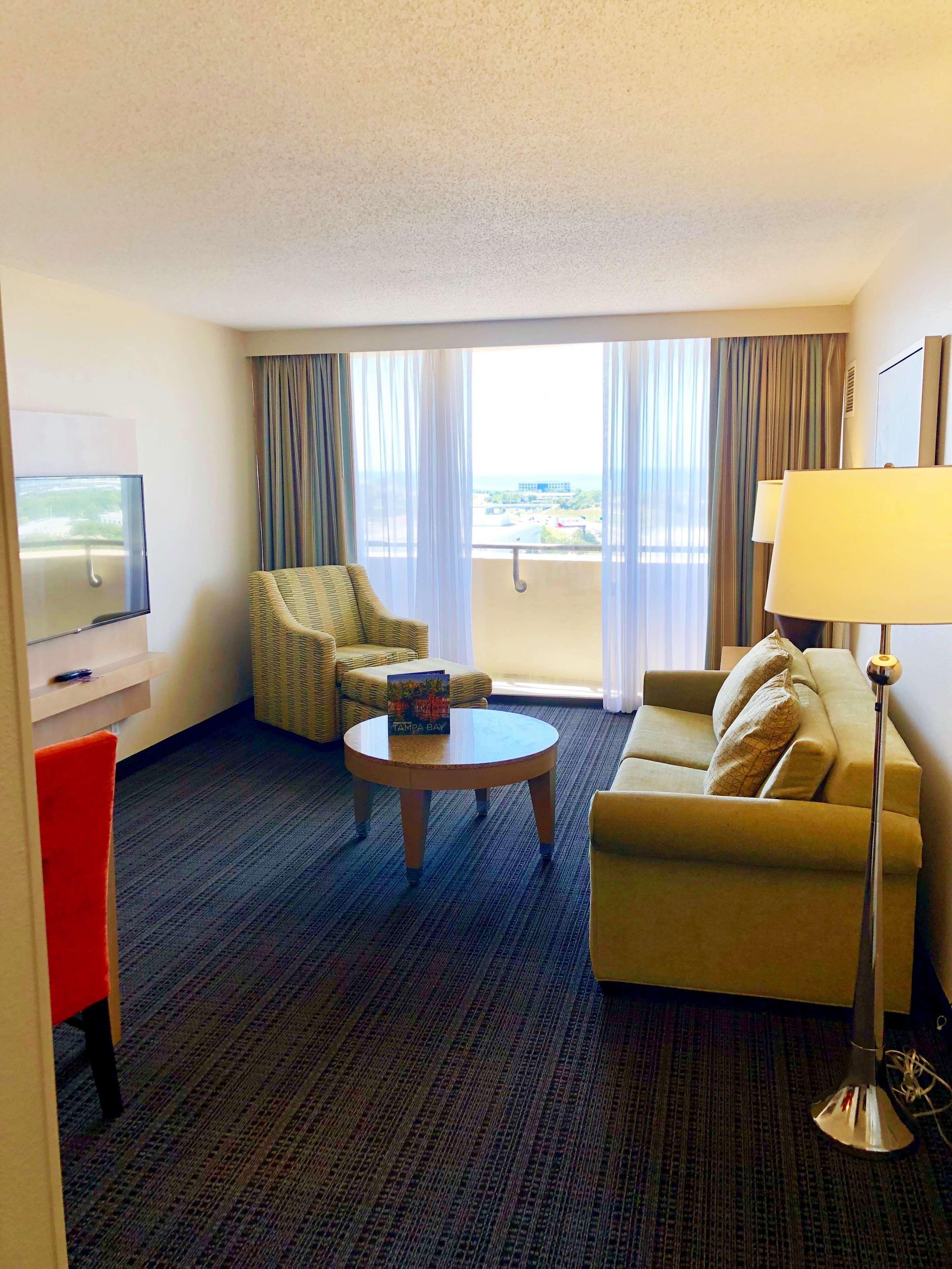 Embassy Suites By Hilton Tampa Airport Westshore Extérieur photo