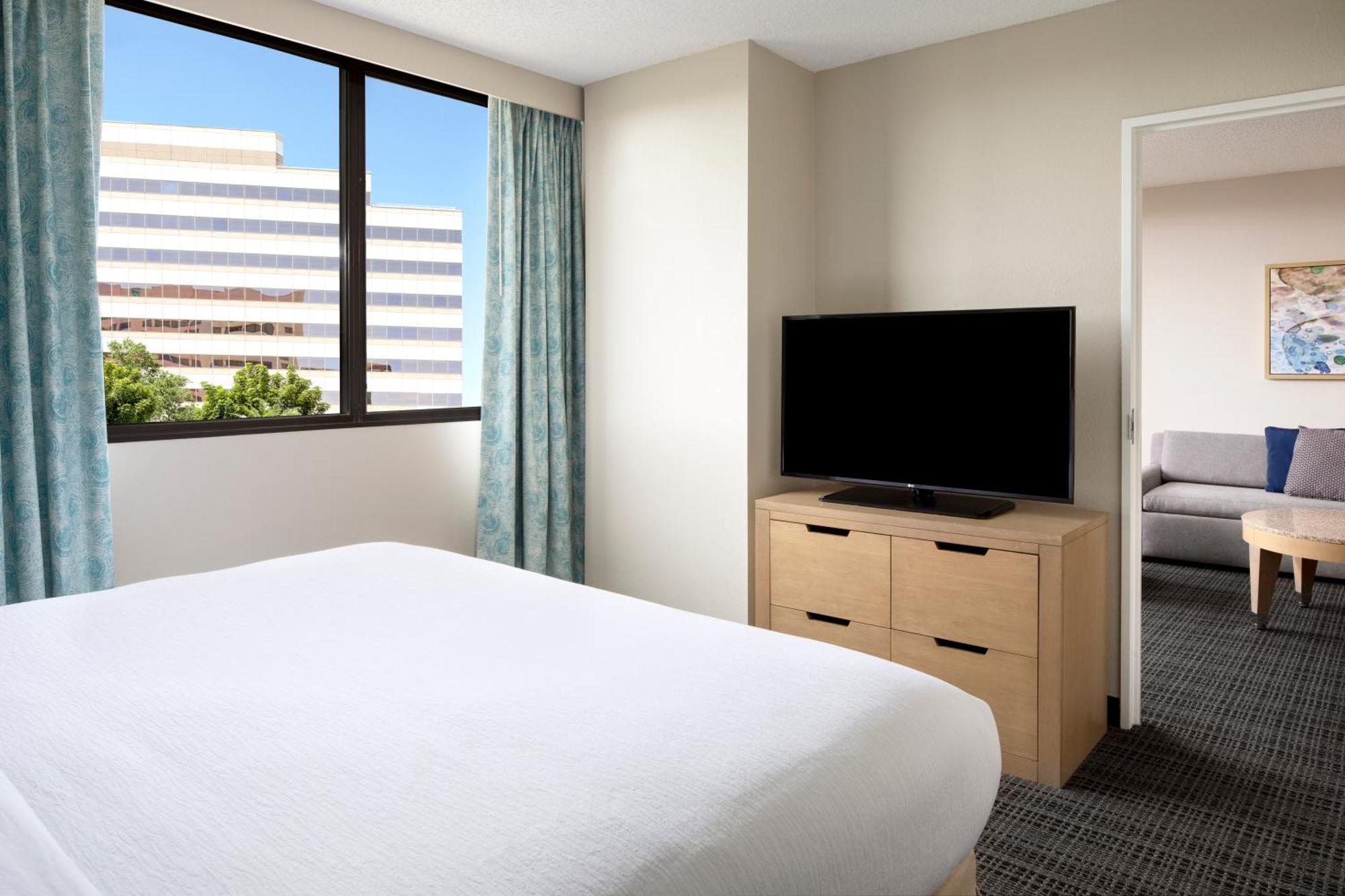 Embassy Suites By Hilton Tampa Airport Westshore Extérieur photo