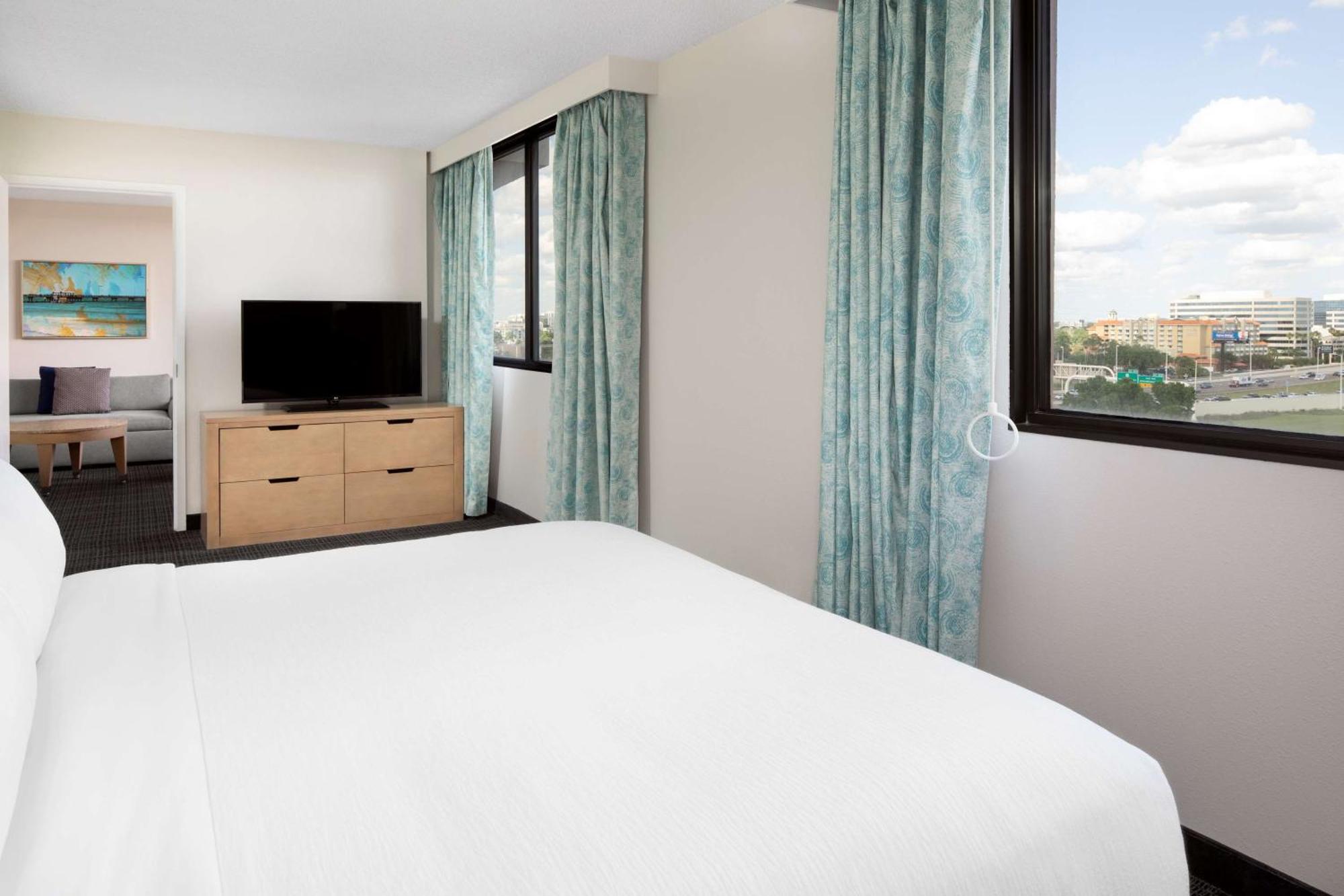 Embassy Suites By Hilton Tampa Airport Westshore Extérieur photo