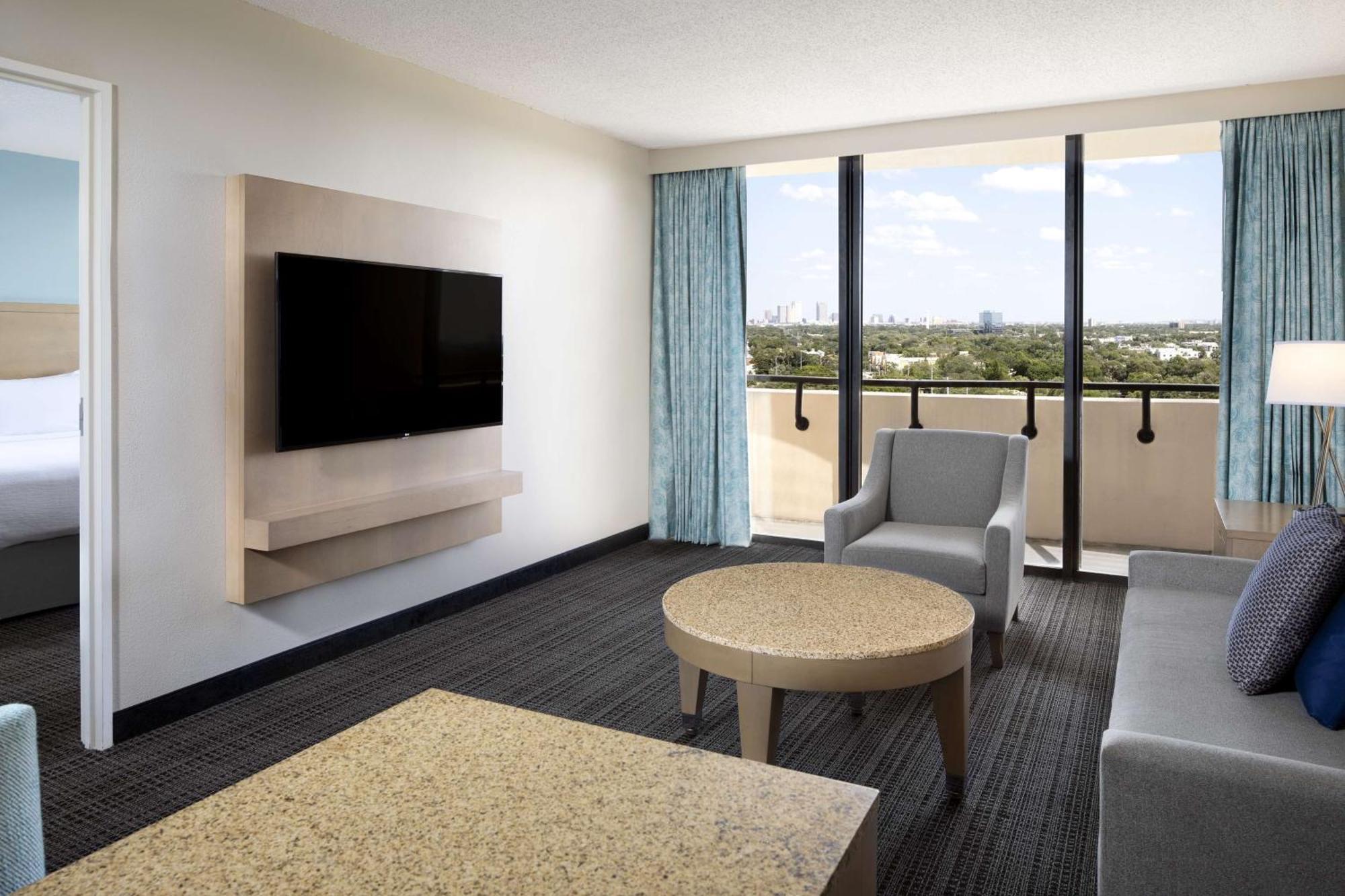 Embassy Suites By Hilton Tampa Airport Westshore Extérieur photo